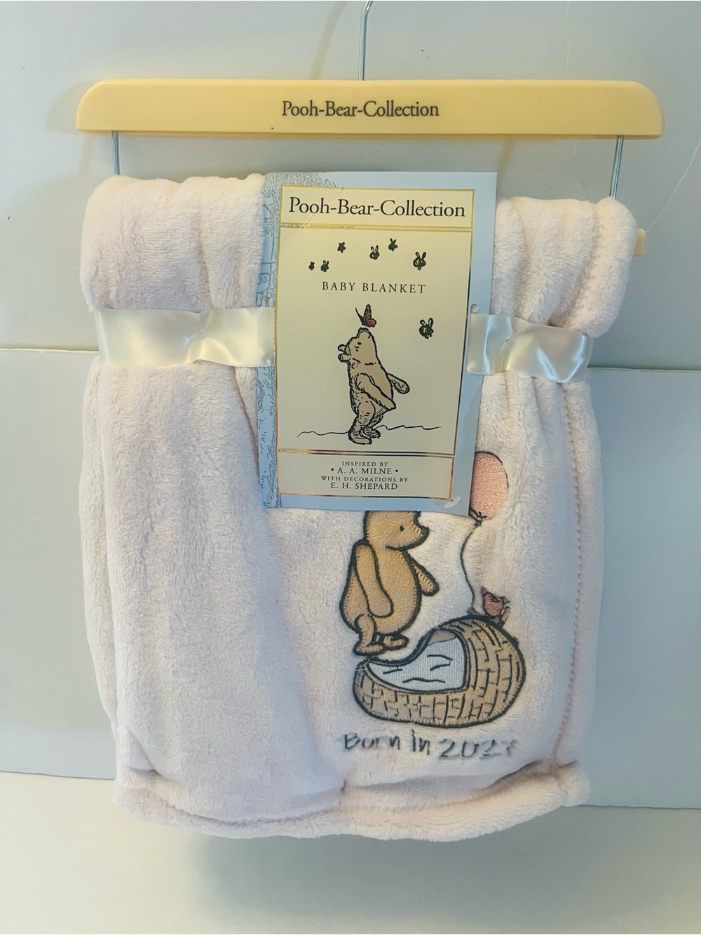 Winnie the Pooh Bear Collection Pink Baby Blanket Born in 2027 Baby Basket